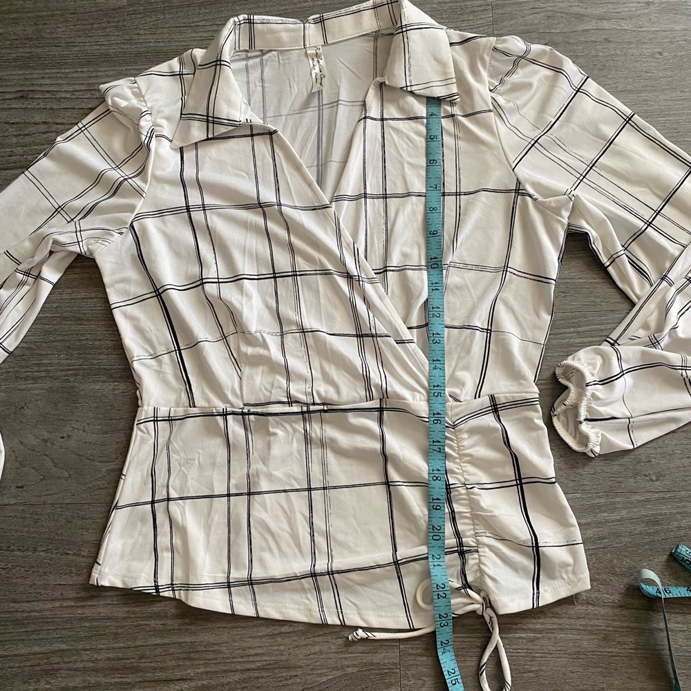 Perseption Concept Window Pane Print Surplice Top… - image 4